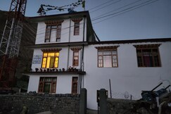 Snowland Homestay By StayApart