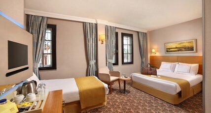 Almina Hotel Special Class Room Type - Standard Triple Room Almina Hotel Special Class Room Type - Standard Triple Room