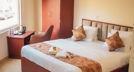 The Millennium Kashi Hotel Room Type - Super Deluxe Room