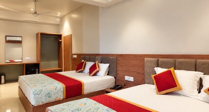 RADHEY KRISHNA HOTEL AND RESORT Room Type - Premium Family Suite Room