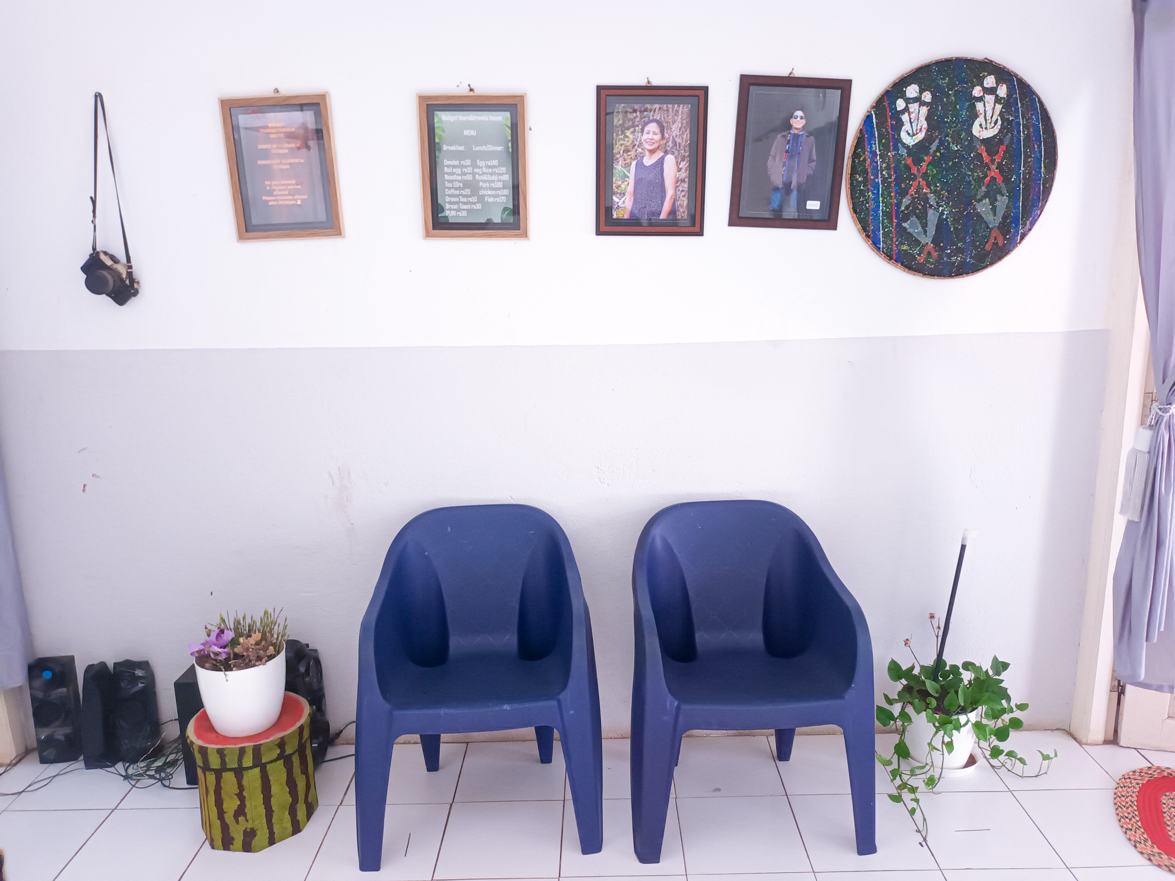 Budget tours&travels house - Tap to explore photos