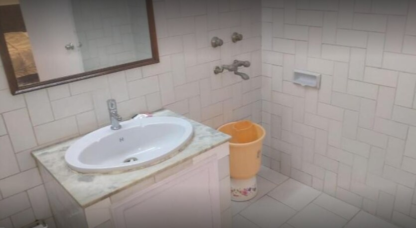 Hotel Arunya - Tap to explore photos