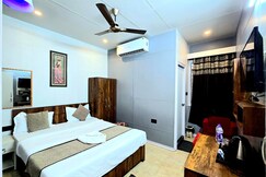 Address of Hotel Aurelia Pearl