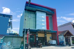 Hotel O near Mall Panakukang formerly Rika Hotel Makassar