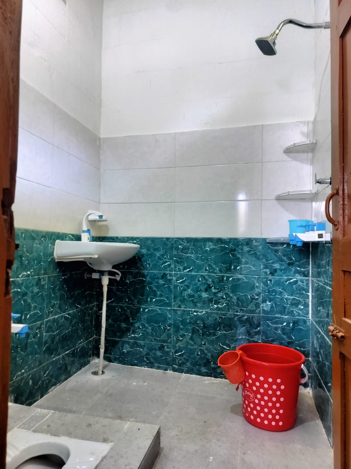 Bistana Homestay | Near Lansdowne Kandakhal Road - Tap to explore photos