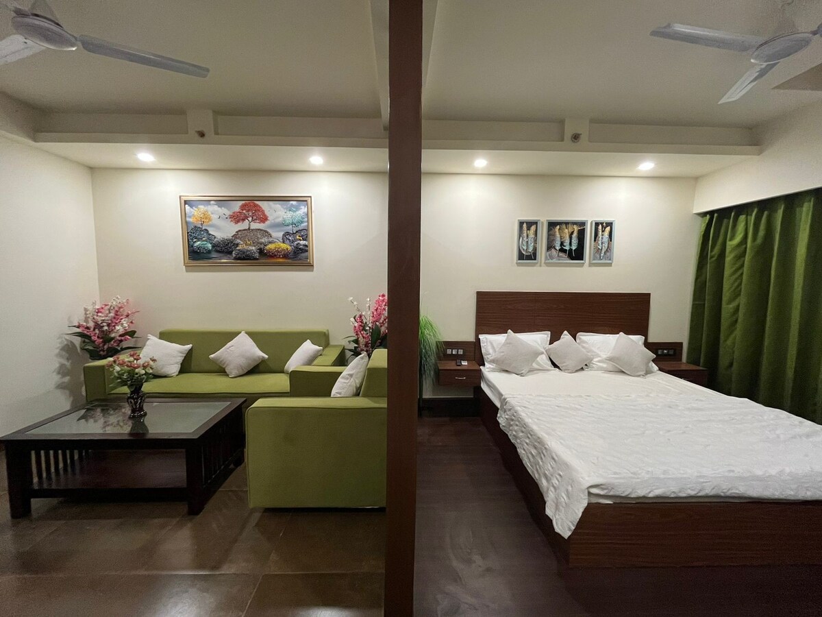 Cozy Dehradun | Couple Friendly - Tap to explore photos
