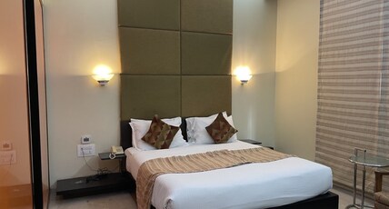 Ascot Hotel Colaba Room Type - Superior Room