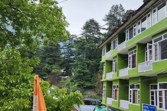 Hotel Dream River (Near Old Manali Cafes)