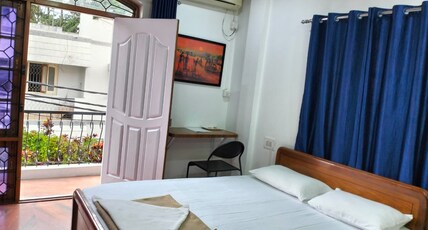 Grand Comfort White Villa | Near ITC Room Type - Private Room