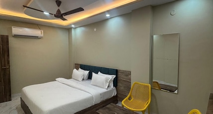 Hotel Nand Baba Room Type - AC Deluxe Room