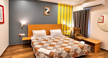 Plazaa Inn Calangute Room Type - Premier Balcony Room