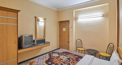Hotel ESS Paradise Room Type - Standard A/C