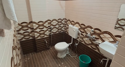 Maruti Guest House Room Type - Bedroom 6