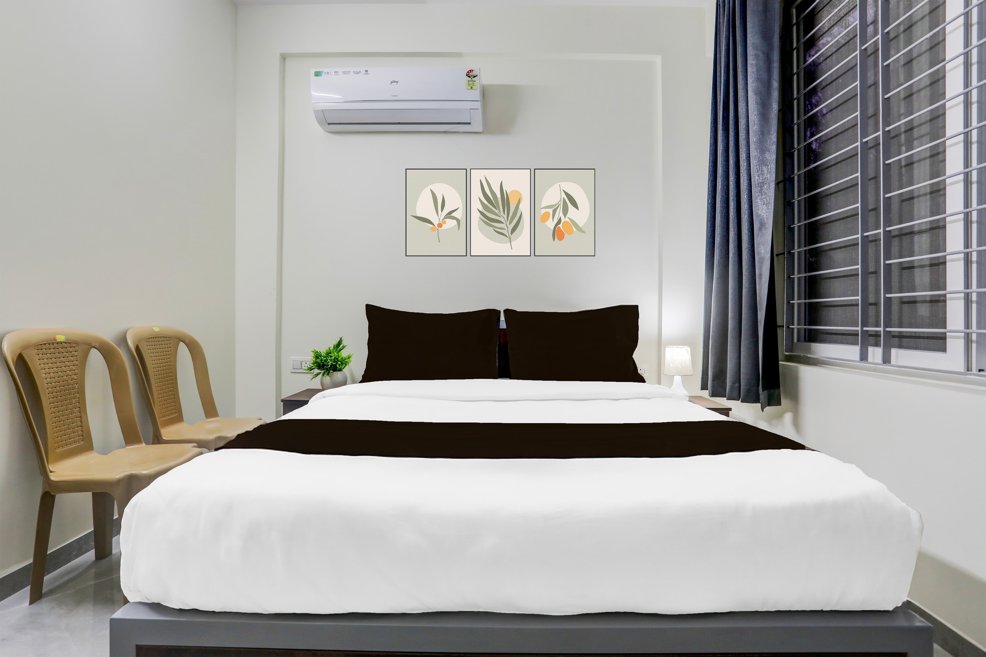 Hotel O Mayura Guest INN - Tap to explore photos