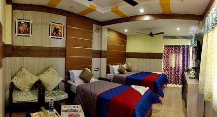 Hotel Nala Residency Room Type - Deluxe Triple Rroom