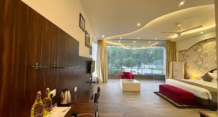 Winsome Resort & Spa Room Type - Presidential Suite with Jacuzzi and Balcony