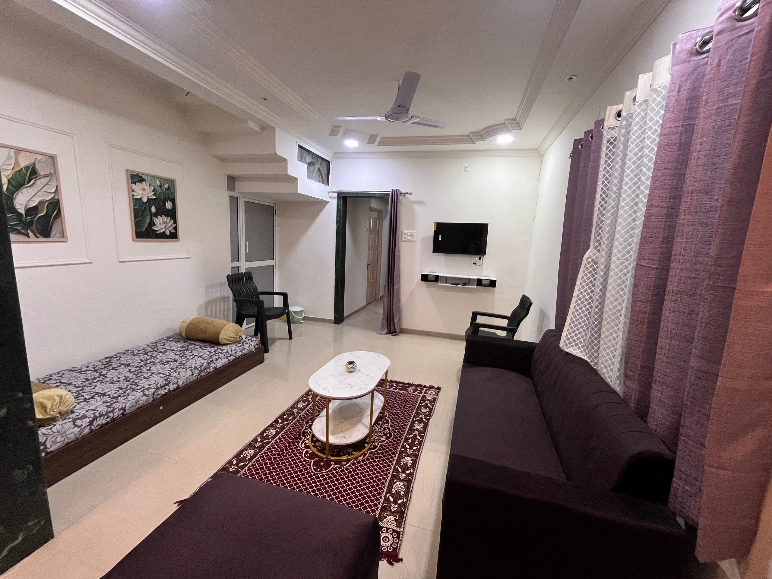 Nadhbrahma Ground Floor Goda Ghat Kumbh mela - Tap to explore photos