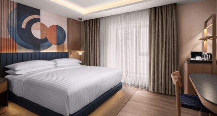Delta Hotels Istanbul Karakoy Room Type - Superior, Guest Room,1 King, Courtyard View Delta Hotels Istanbul Karakoy Room Type - Superior, Guest Room,1 King, Courtyard View