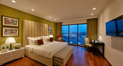 The Waverly Hotel & Residences Room Type - The Waverly Room
