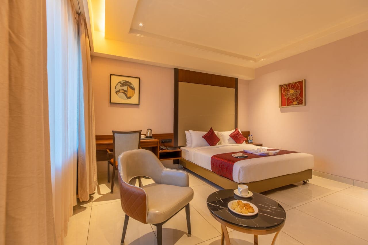 Hotel M Pro Palace Mysore - 12 Minutes to Mysore Palace - Tap to explore photos