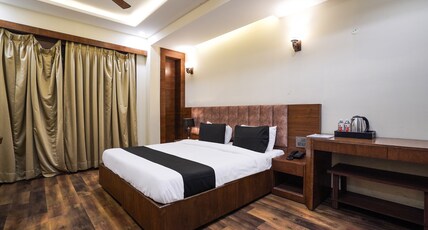 Hotel IVY @ Delhi Airport Room Type - Family Room with extra Comfort Hotel IVY @ Delhi Airport Room Type - Family Room with extra Comfort
