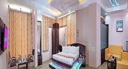 Hotel Shivam Fort View Room Type - Padmini Suite