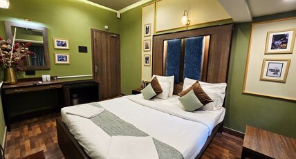 Hotel Trimoorti Room Type - Super Deluxe AC Room With Free Wi-fi