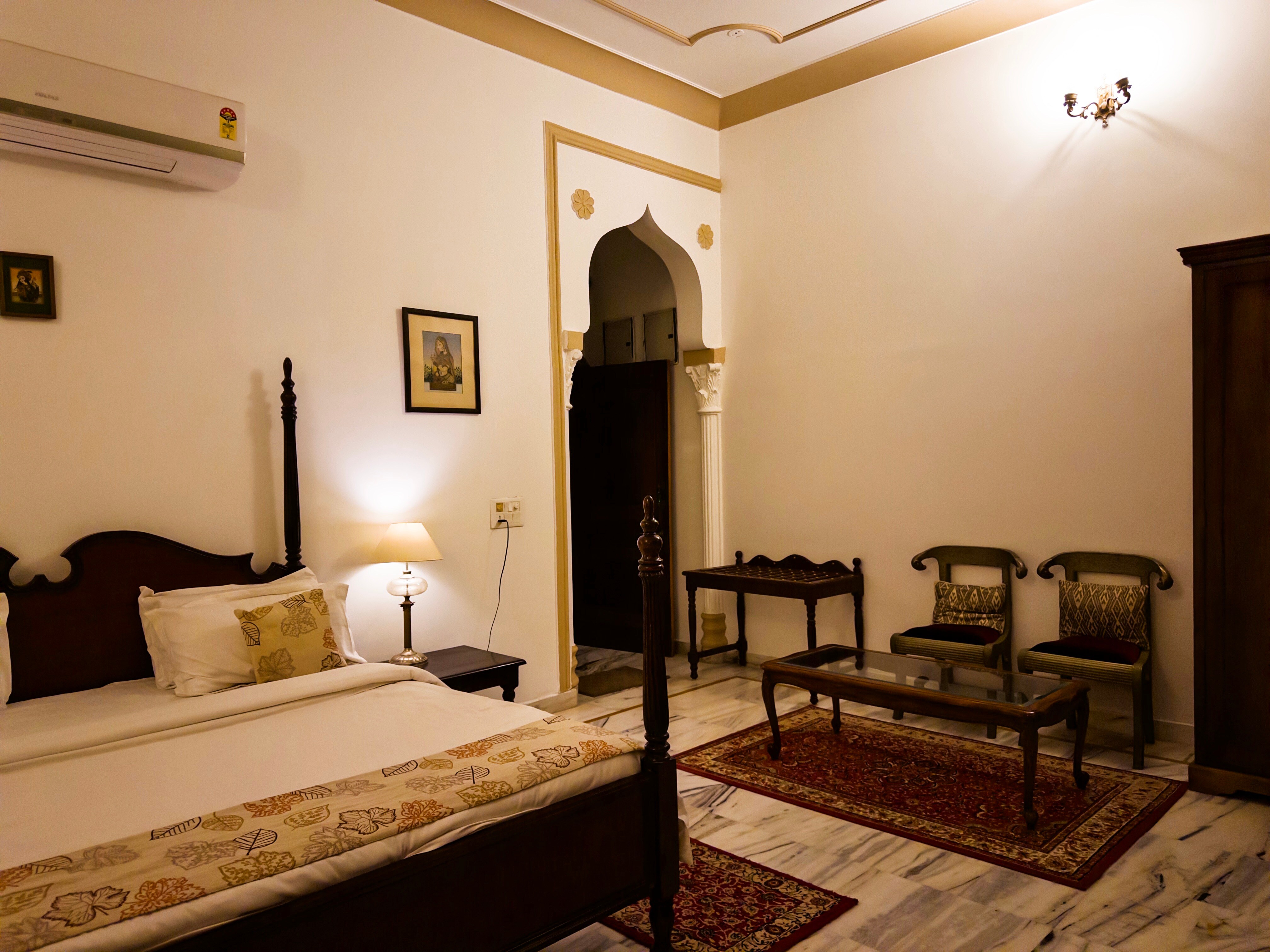 Talabgaon Bagh - Shri Mayur Villa - Tap to explore photos