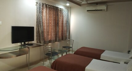 Hotel Dev Heights Room Type - Imperial Triple Bed Ac