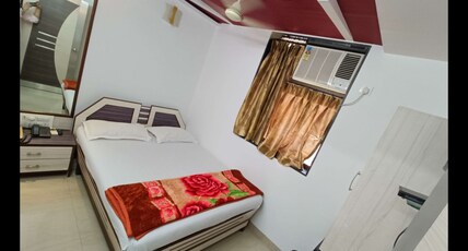 Hotel Broadway Colaba Room Type - SINGLE BED ROOM