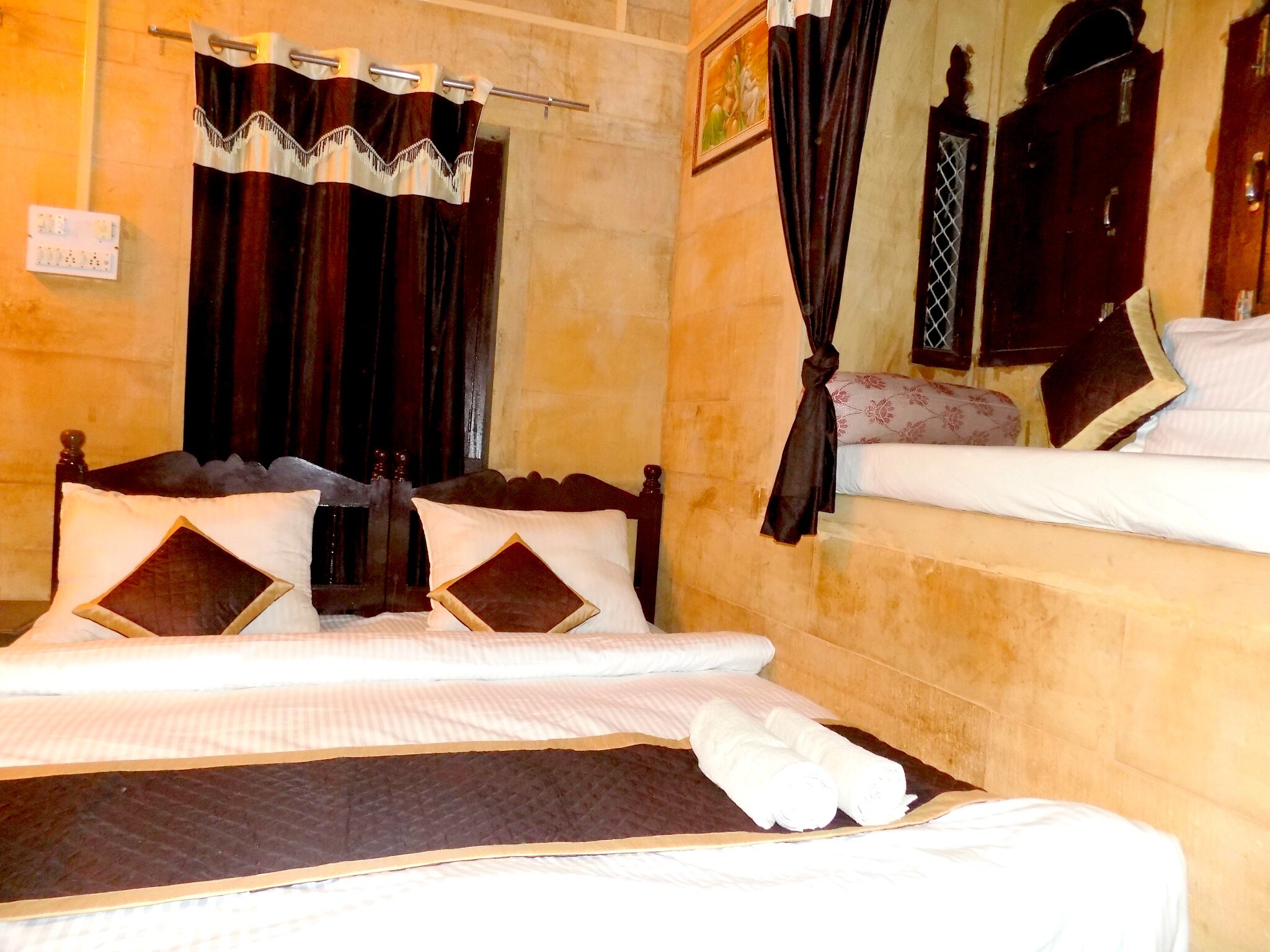 Hotel Fotiya Jaisalmer - Tap to explore photos