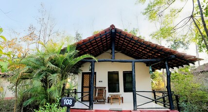 Kanha Jungle Resort Room Type - Deluxe Cottage