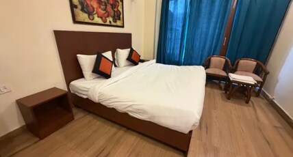 FabHotel Ojas The Nest Room Type - Premium Room