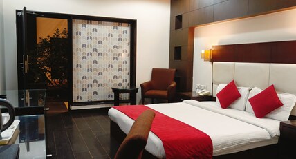 Hotel Saurabh By Moonlight Hospitality Room Type - Superior Room