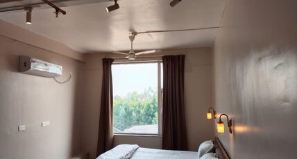 TLD Inn Hotel, Tilda Room Type - Business Queen Size Smoking Room