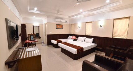 HOTEL VASHANTH KRISHNA Room Type - Family Suite