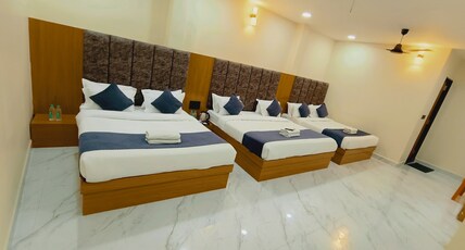 Hotel Hari Sajan Room Type - Deluxe Six Bed Community Room