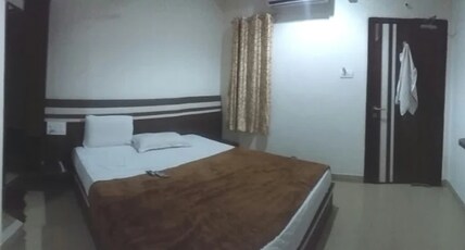 Hotel SaiRam Grand Room Type - Deluxe AC Room