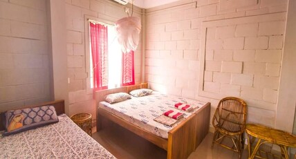 Hari Om Gokarna Hotel Room Type - AC 4 Beded Room - 1st Floor