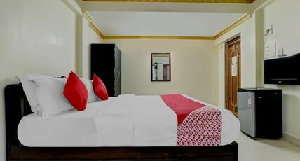 Roundcube Guest House Room Type - Deluxe Room with Balcony