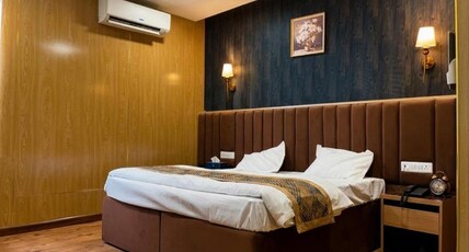 Hotel JD Marriott Room Type - Deluxe Room