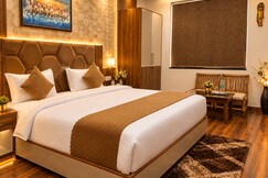 HOTEL STRAWBERRY Near Railway Station Chandigarh