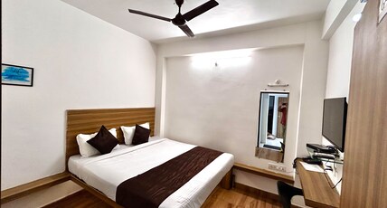 SUKH PALACE Room Type - CLASSIC (2X) WITHOUT AC