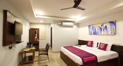 HOTEL MANGO LEAVES Room Type - Deluxe Room