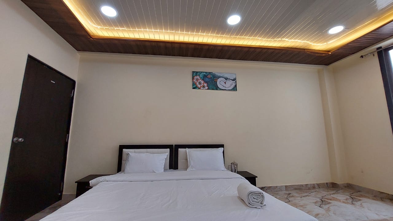 Hotel Samridhi and Banquet - Tap to explore photos