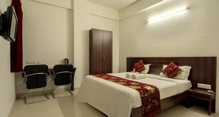 Hotel Metropolitan Room Type - Super Deluxe Room Hotel Metropolitan Room Type - Super Deluxe Room