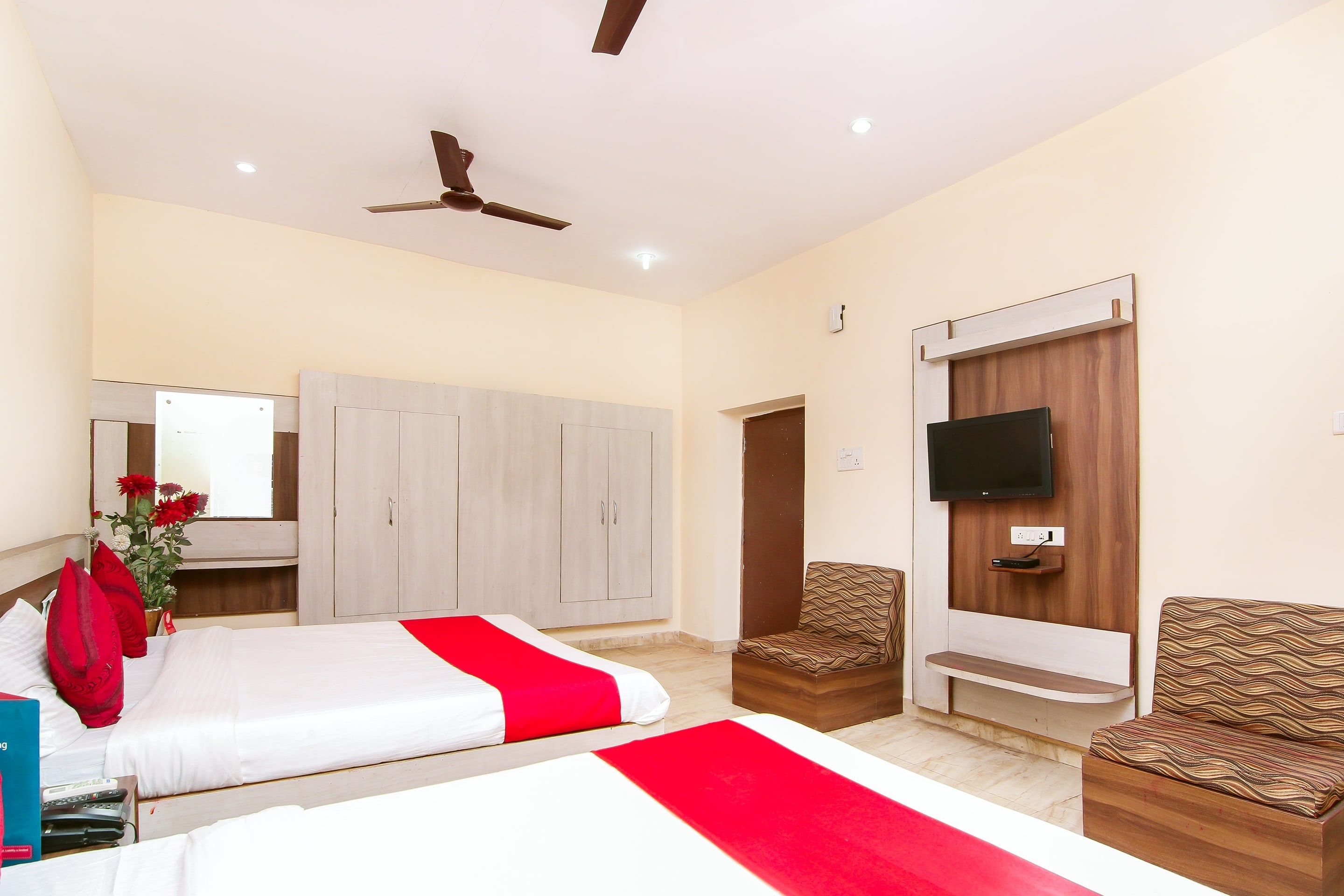Hotel O Prayag Holidays - Tap to explore photos