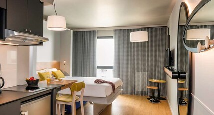 Aparthotel Adagio access Colombes La Defense Room Type - Studio for 2 people with a double bed Aparthotel Adagio access Colombes La Defense Room Type - Studio for 2 people with a double bed