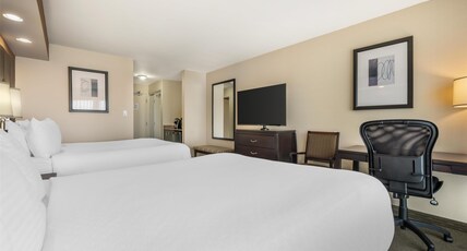Best Western The Westerly Hotel Room Type - 2 Queen Beds, Non-Smoking, Balcony, Microwave And Refrigerator, Shower Only, Full Breakfast