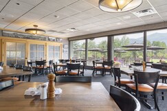 Holiday Inn STEAMBOAT SPRINGS